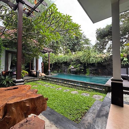 Bumbung Sari Villa Ubud Eksteriør billede