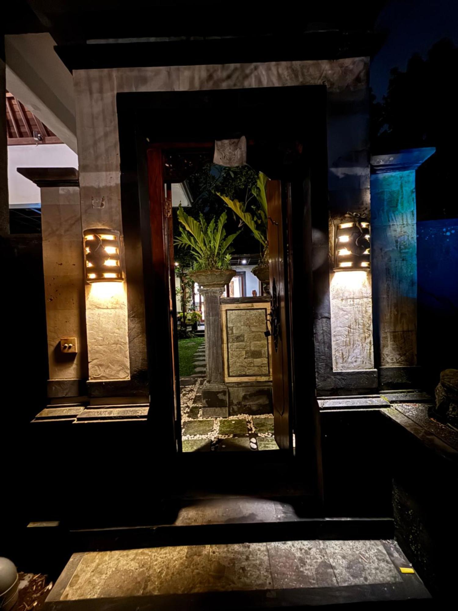 Bumbung Sari Villa Ubud Eksteriør billede