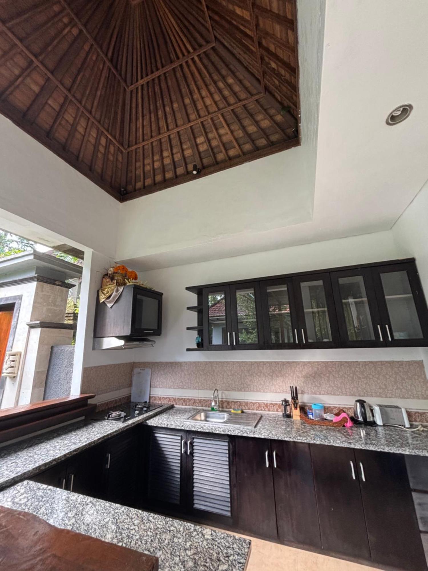 Bumbung Sari Villa Ubud Eksteriør billede